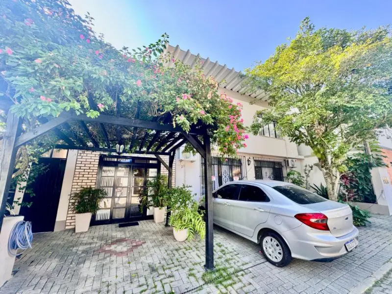 Casa no bairro Velha, cód. 7292